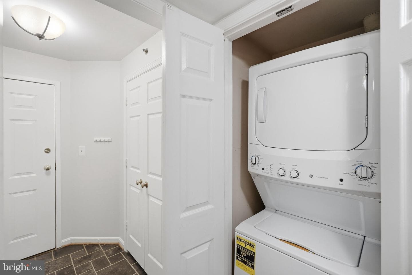 610 N West Street N #105 photo 15