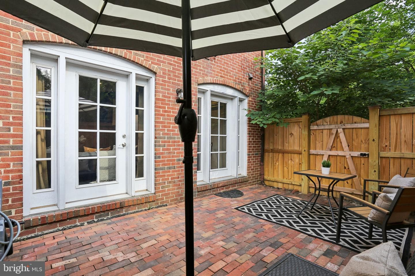 109 King Henry Court photo 18