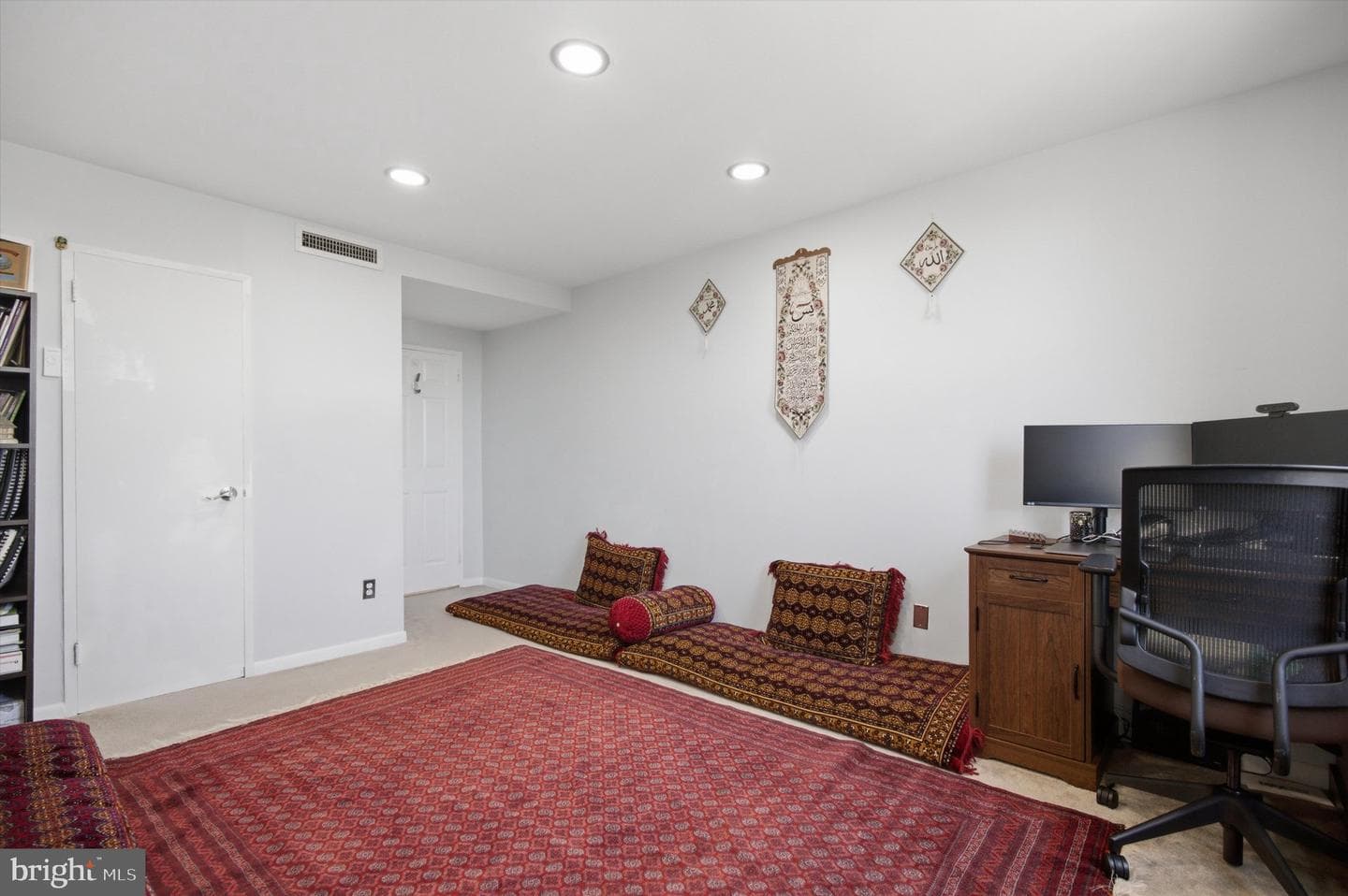 4600 Duke Street #528 photo 15