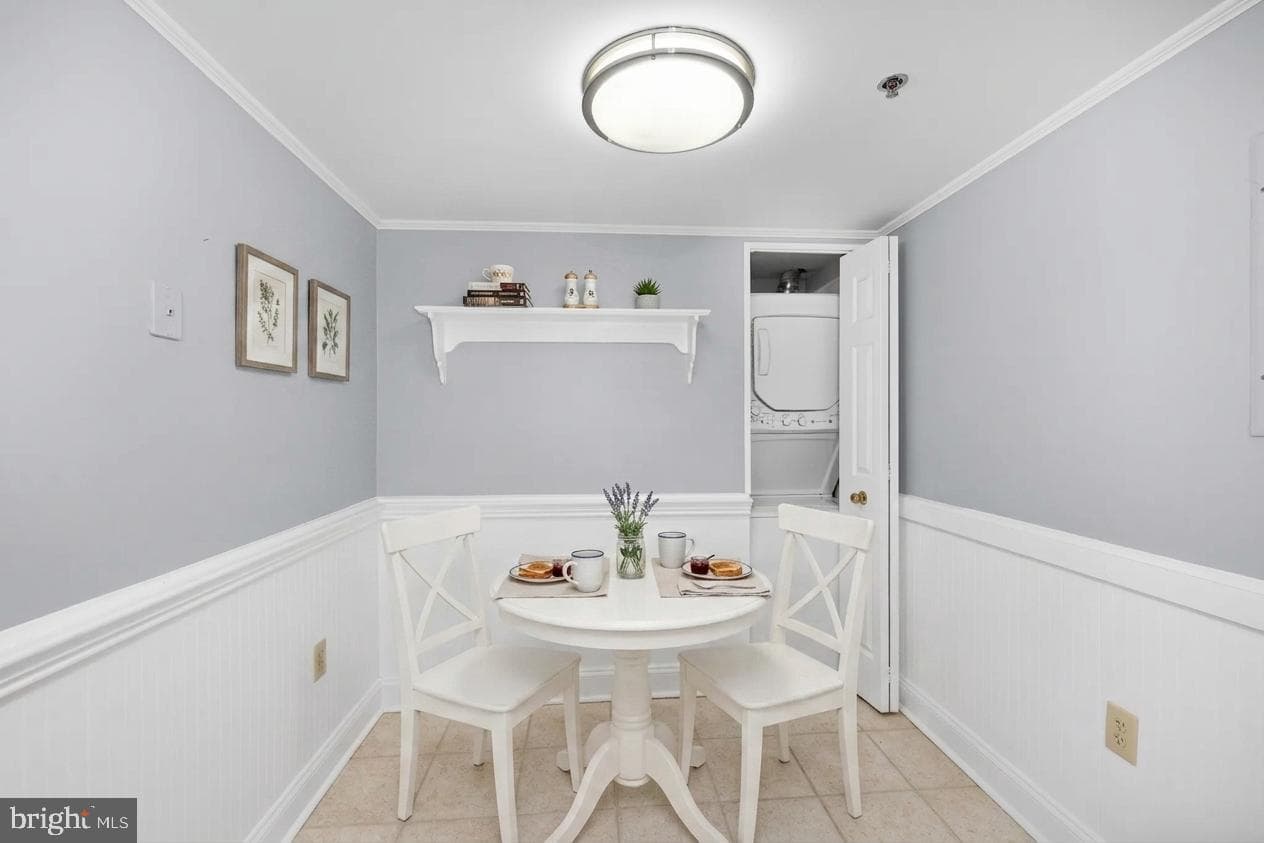 545 E Braddock Road #408 photo 9