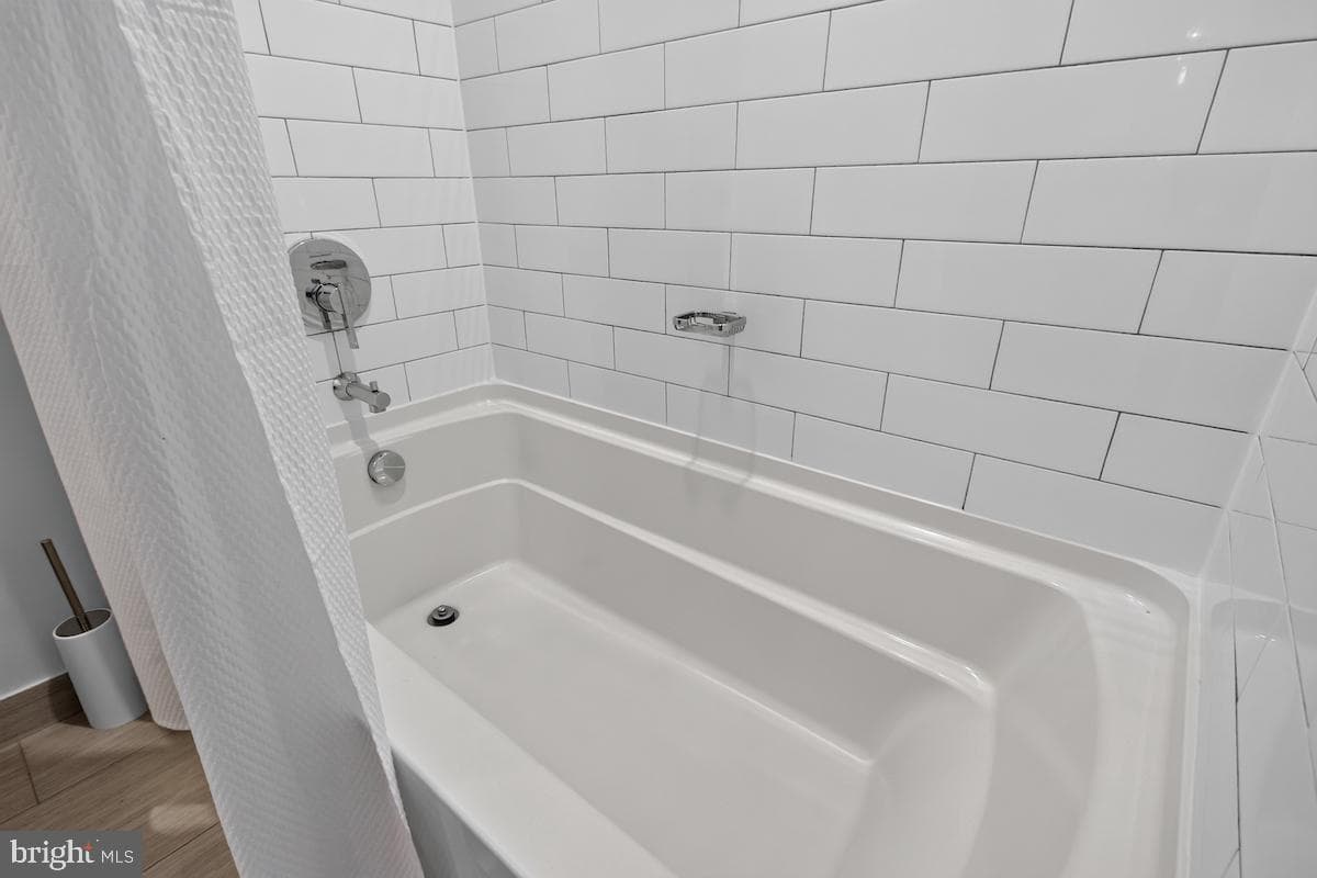 515 N Washington Street #105 photo 48