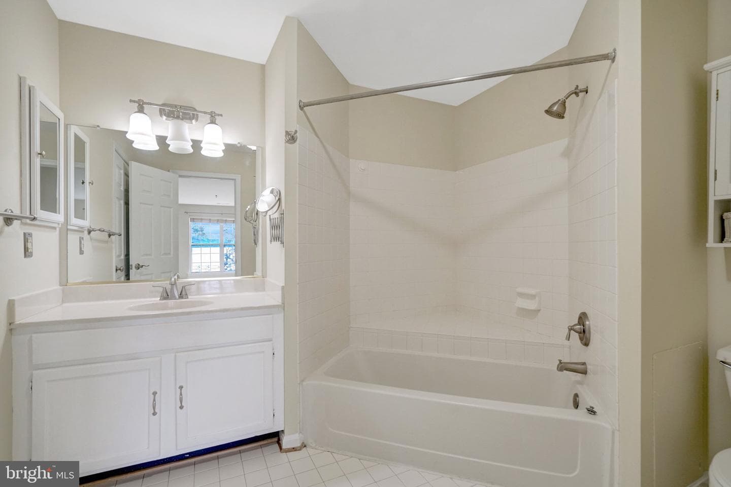 1100 Quaker Hill Drive #307 photo 27