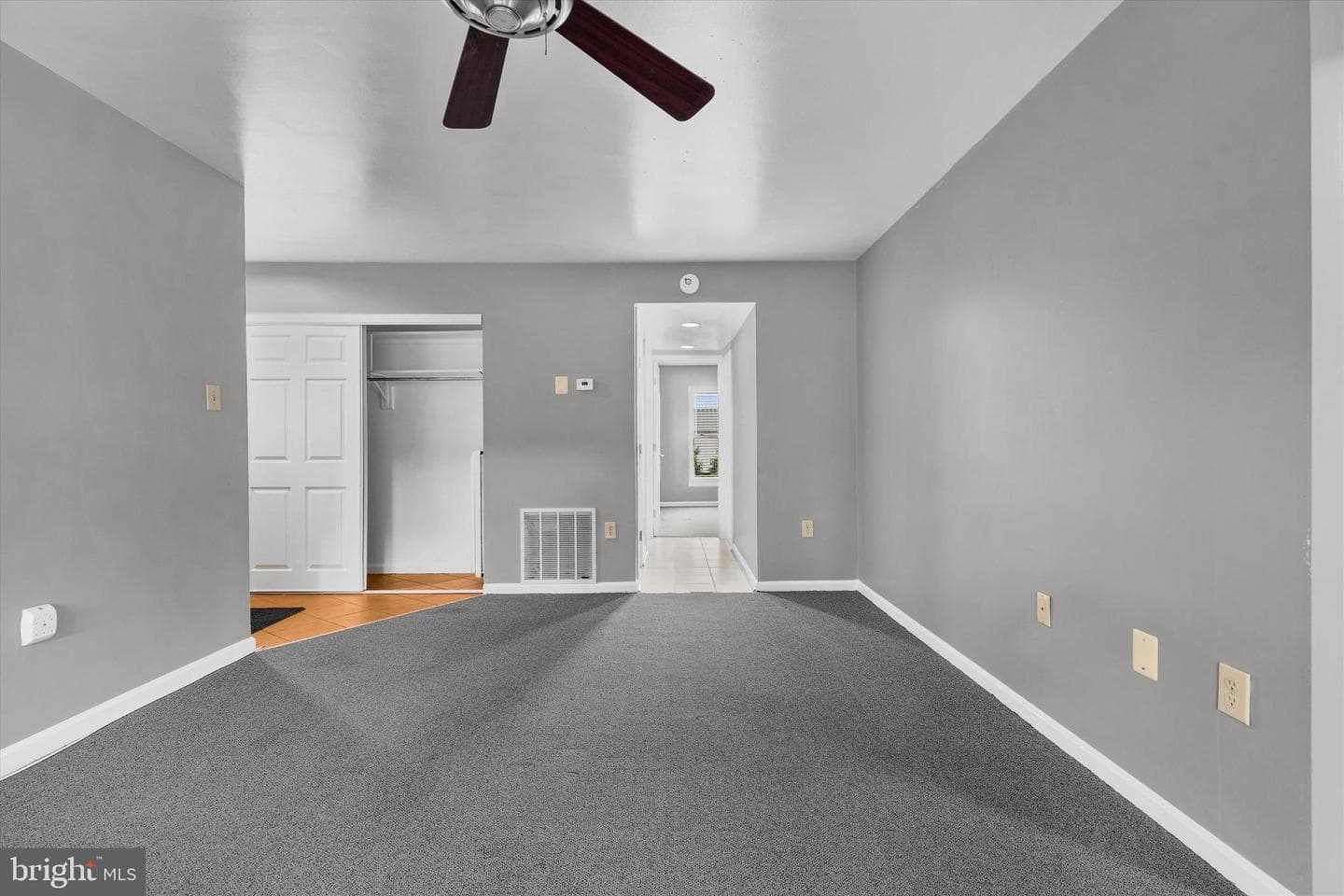 2 Canterbury Square #202 photo 11