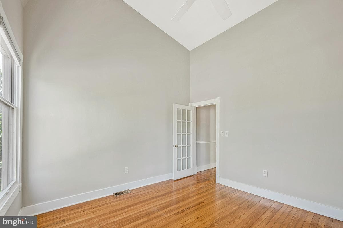 514 N Patrick Street photo 40
