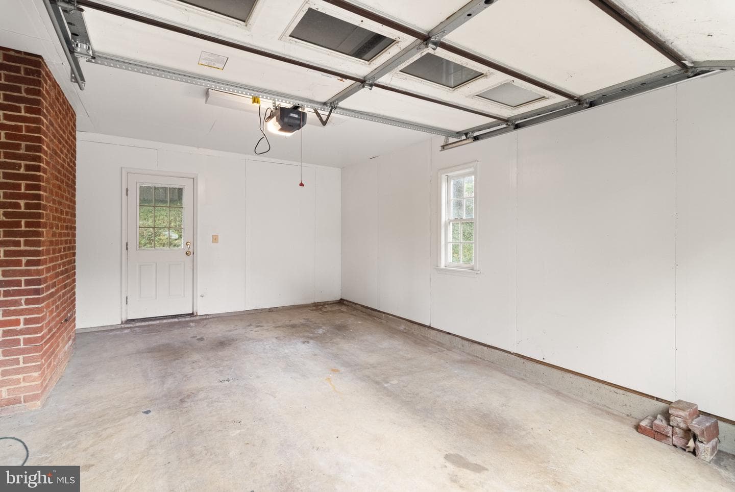 2317 Valley Drive photo 39