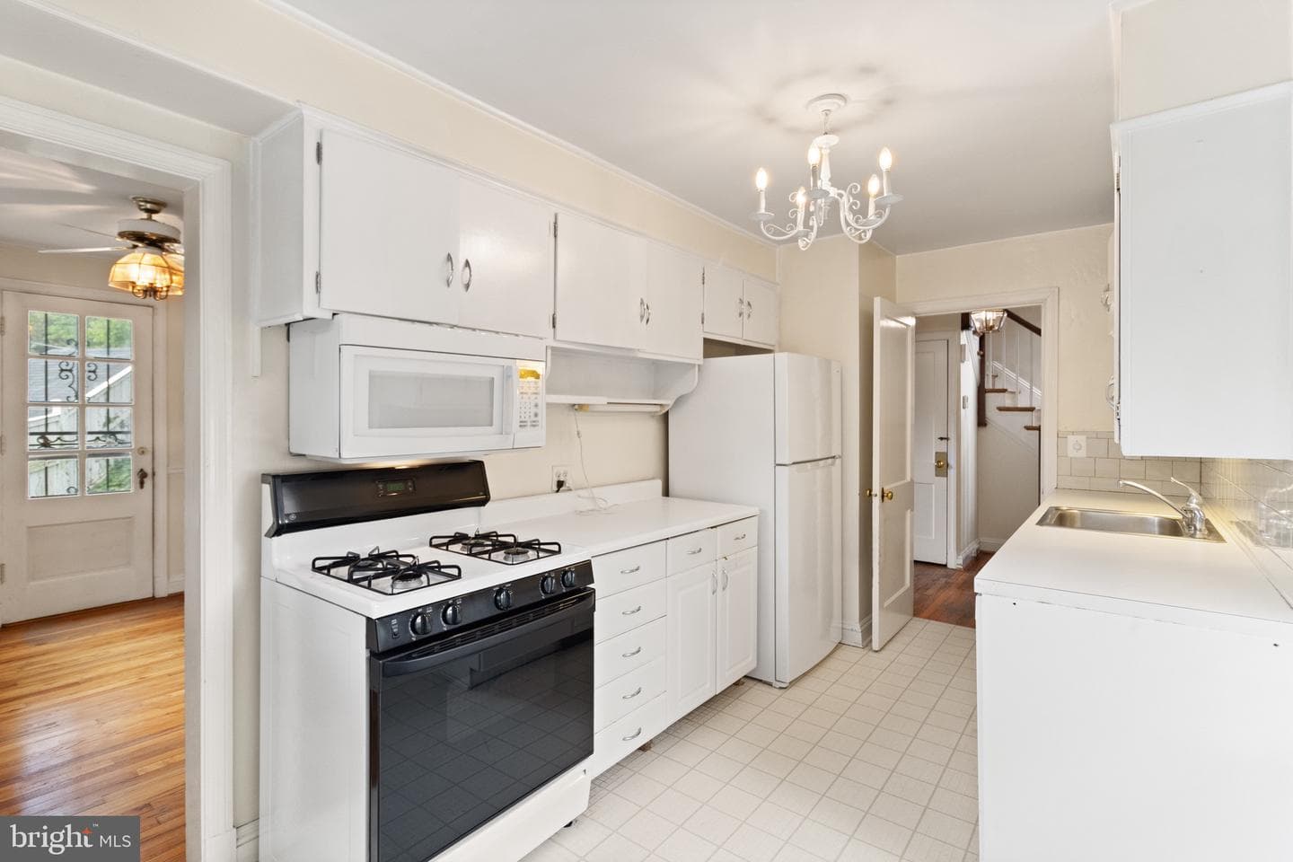 2317 Valley Drive photo 4