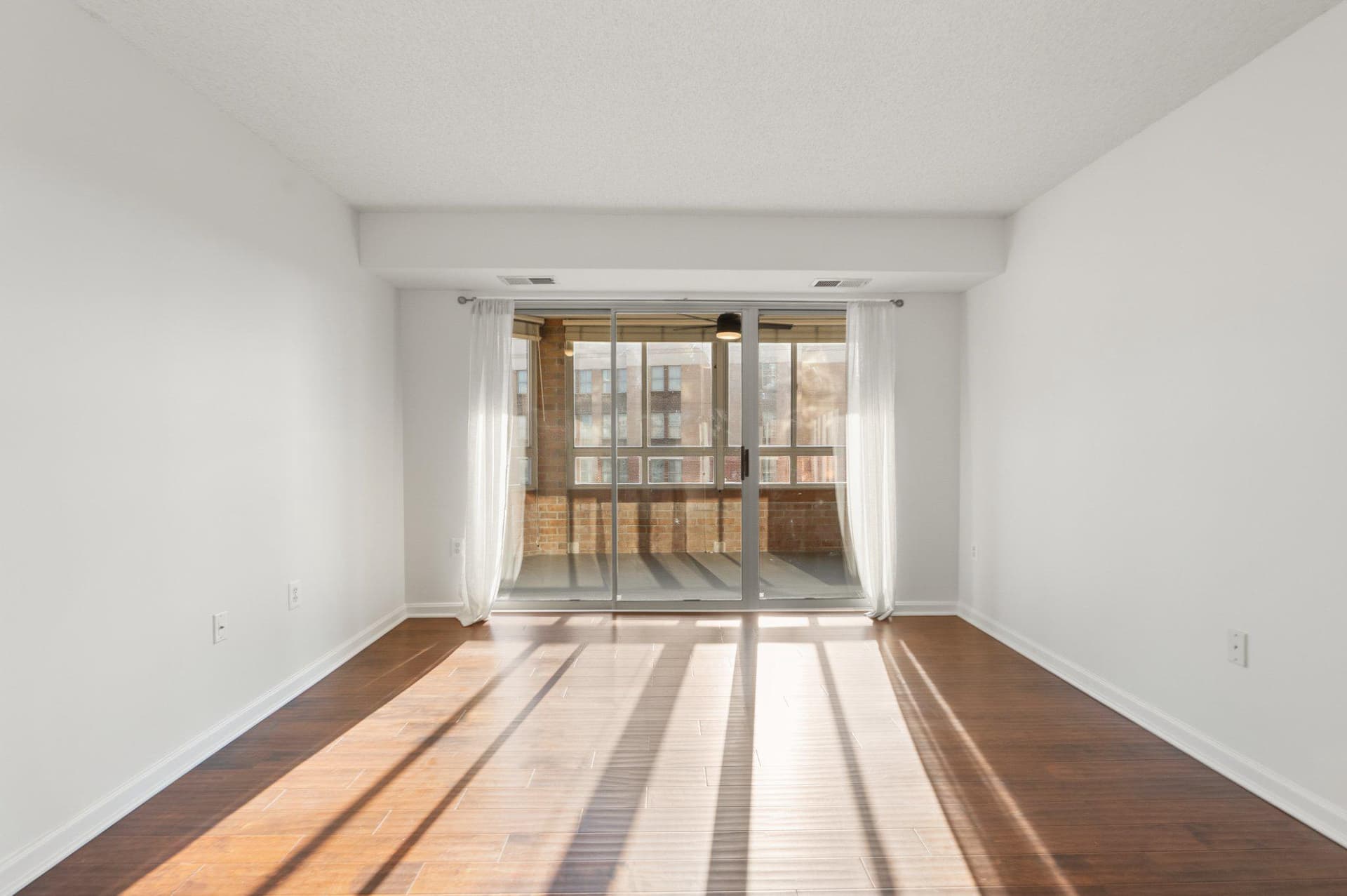 2181 Jamieson Avenue #1402 photo 4