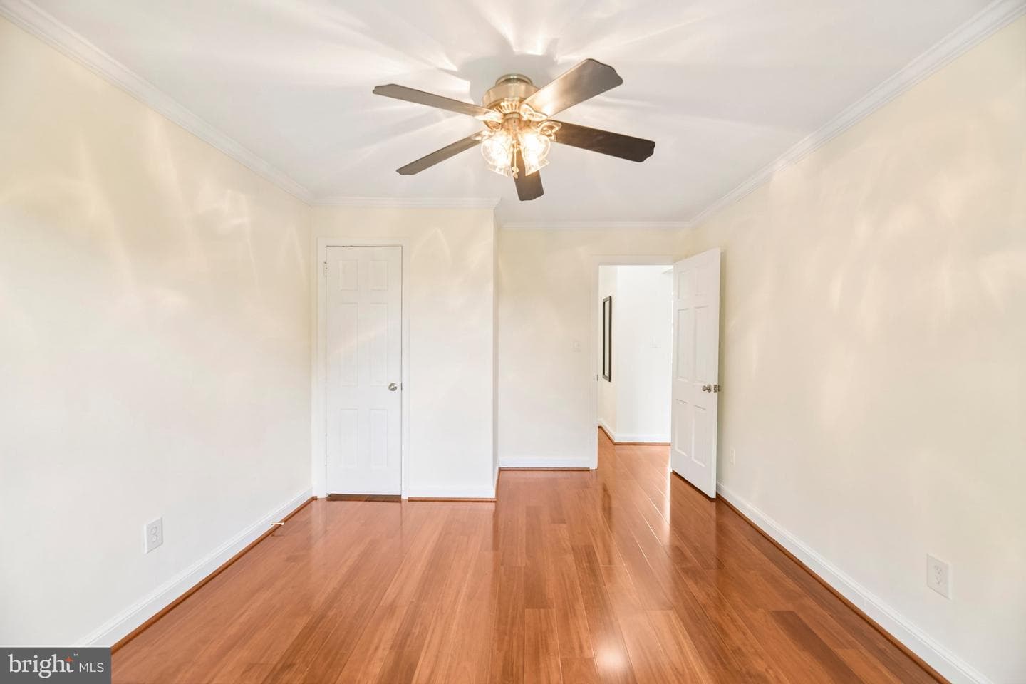 1722 W Abingdon Drive #301 photo 29