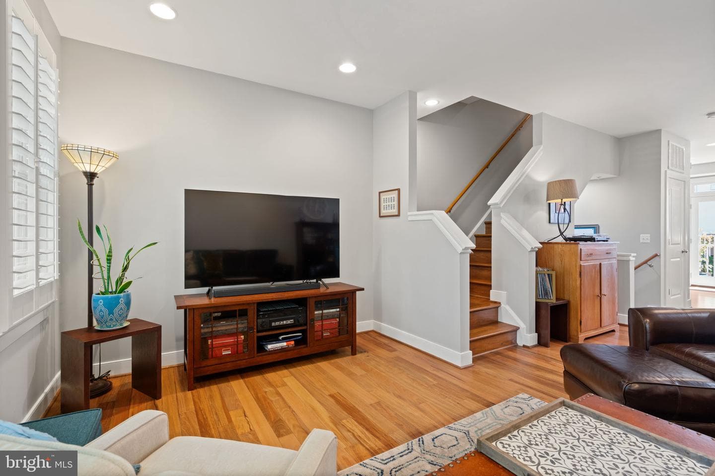 727 N Alfred Street photo 20