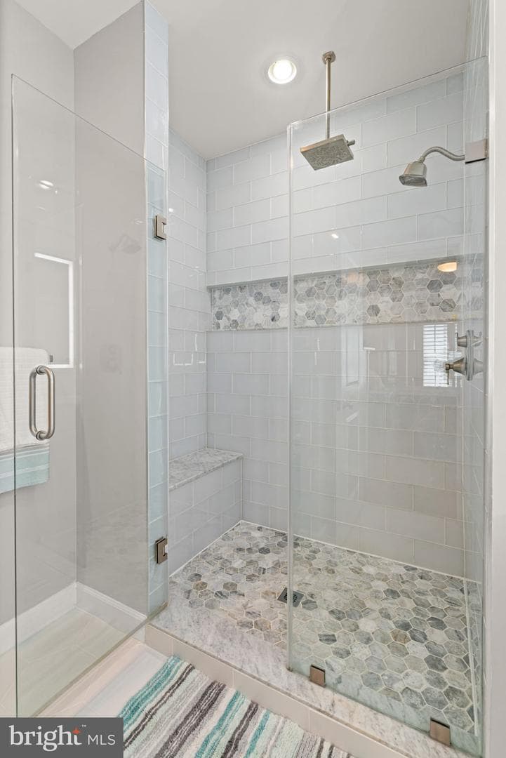 727 N Alfred Street photo 30