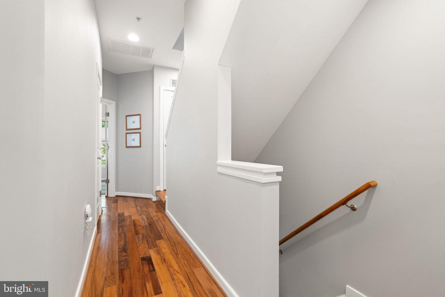 727 N Alfred Street photo 31