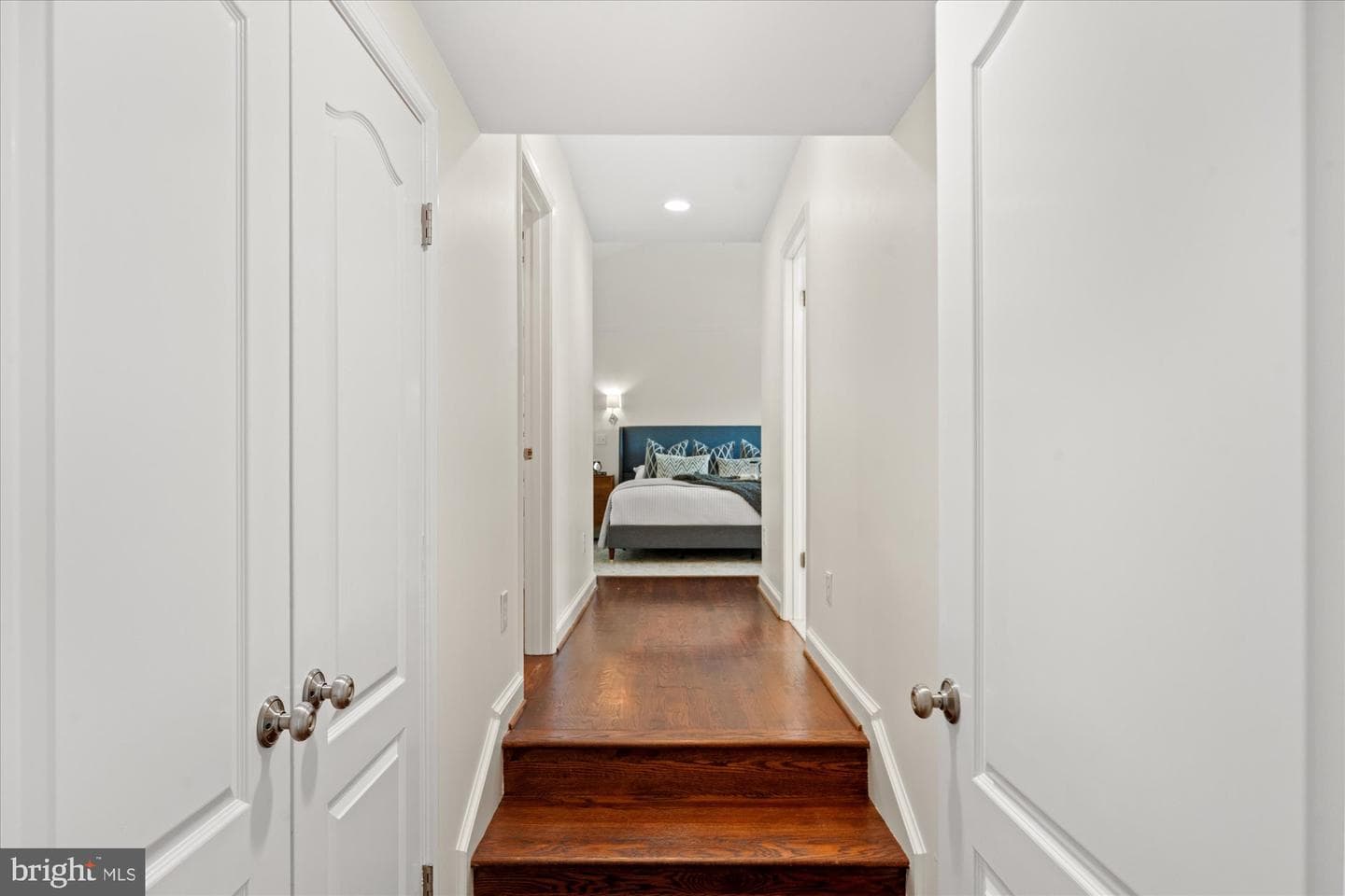 301 Columbia Road photo 44