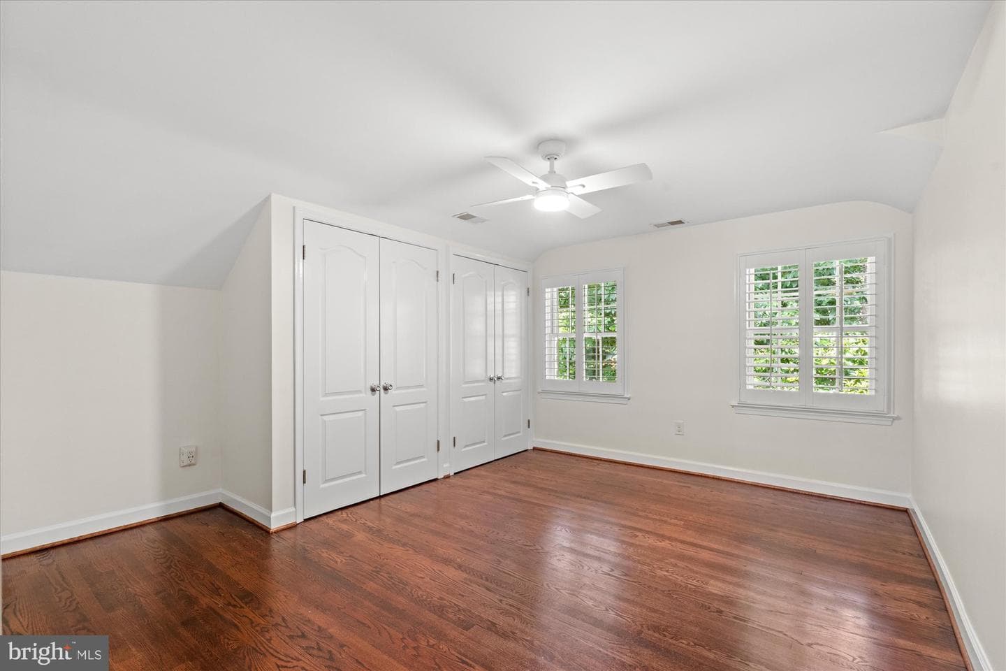 301 Columbia Road photo 52
