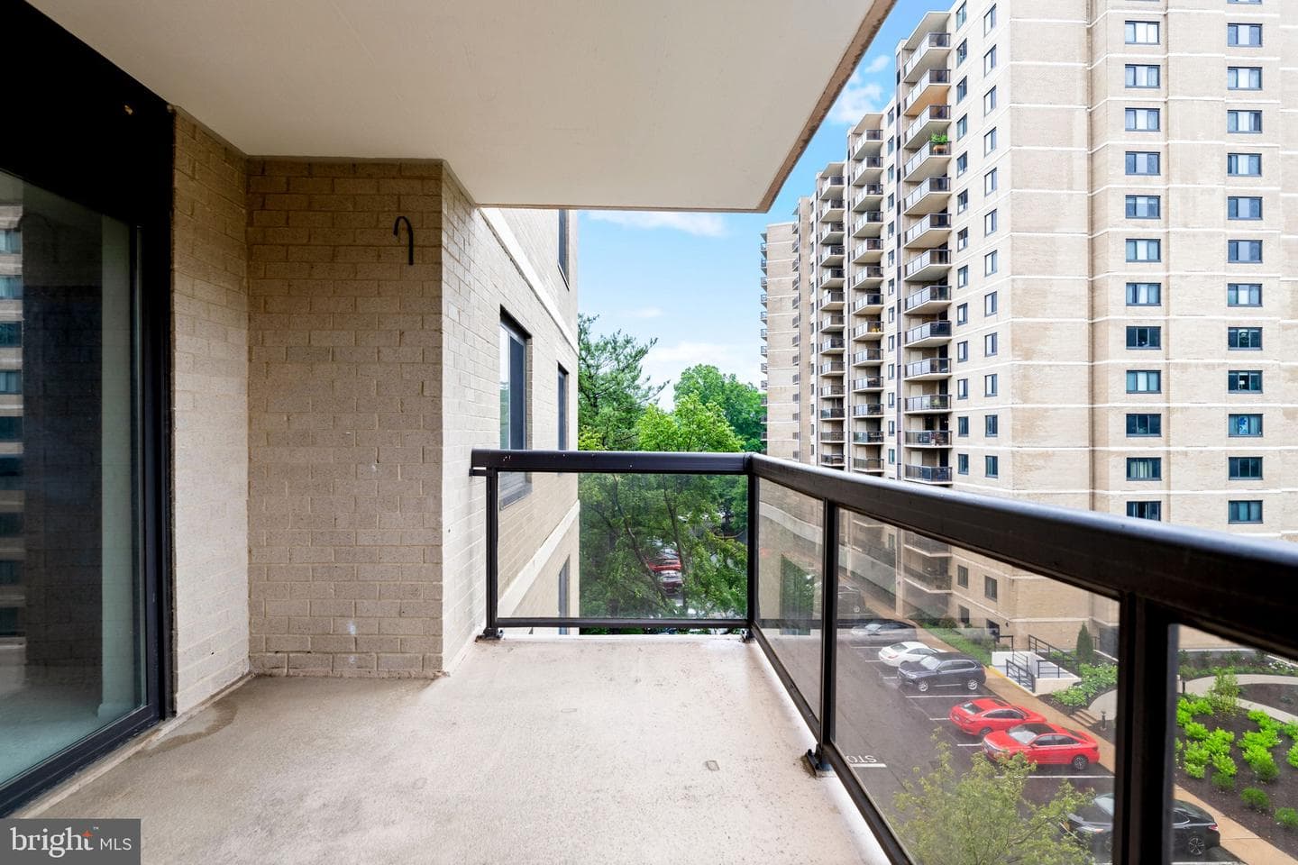 307 Yoakum Parkway #512 photo 29