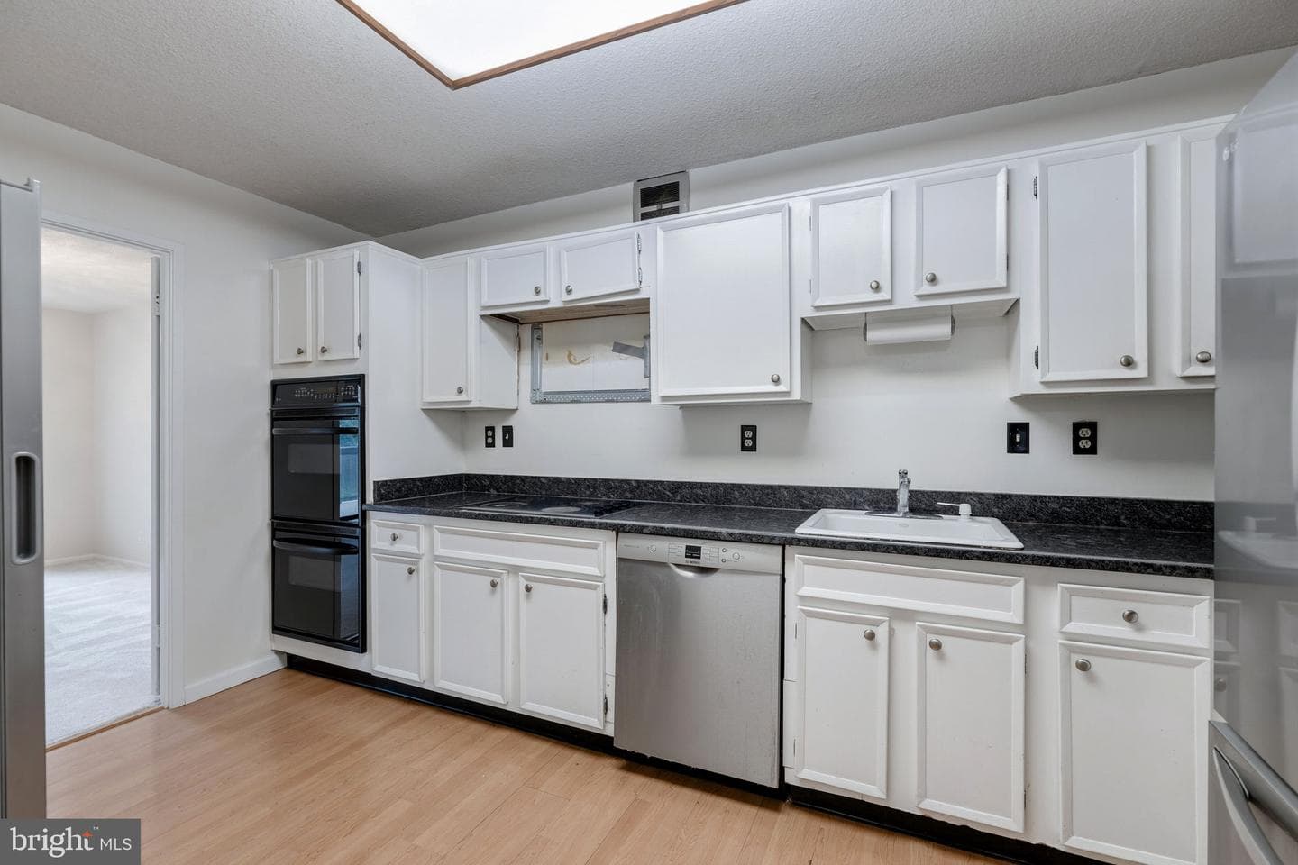307 Yoakum Parkway #512 photo 5
