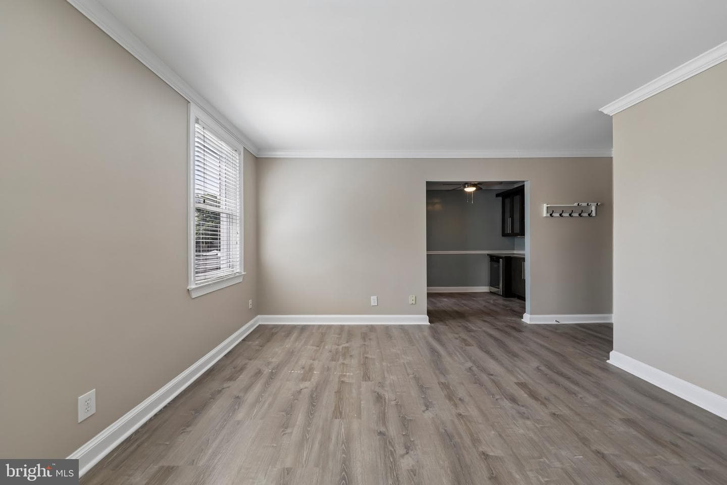 906 S Washington St # 207 photo 13