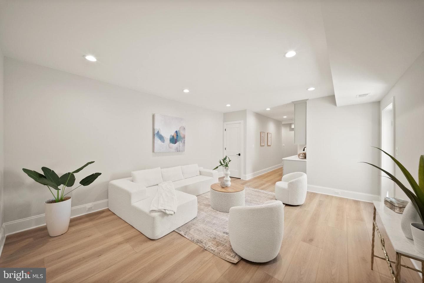 31 E Reed Avenue photo 48