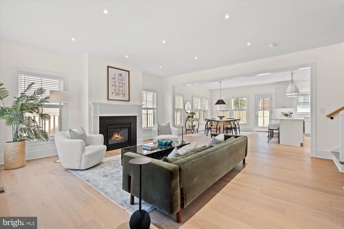 26 W Chapman Street photo 5
