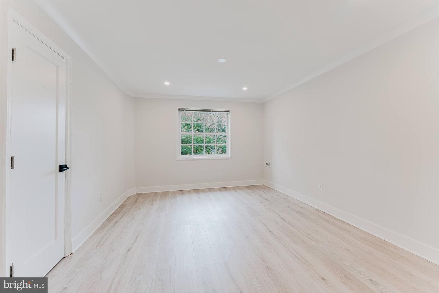 1718 W Abingdon Drive #202 photo 17