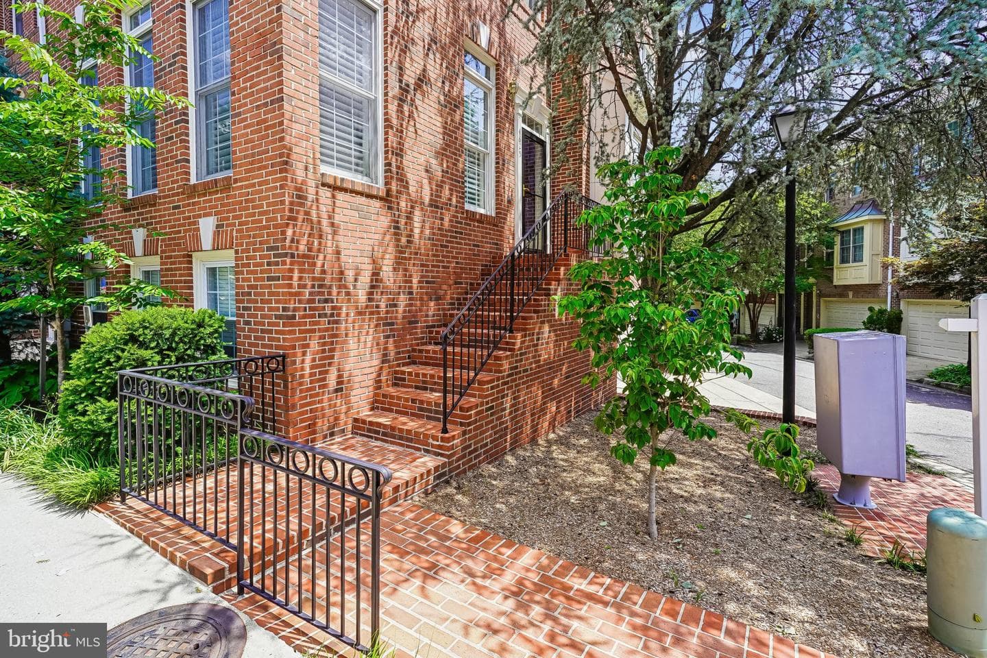 4625 Knight Place photo 5