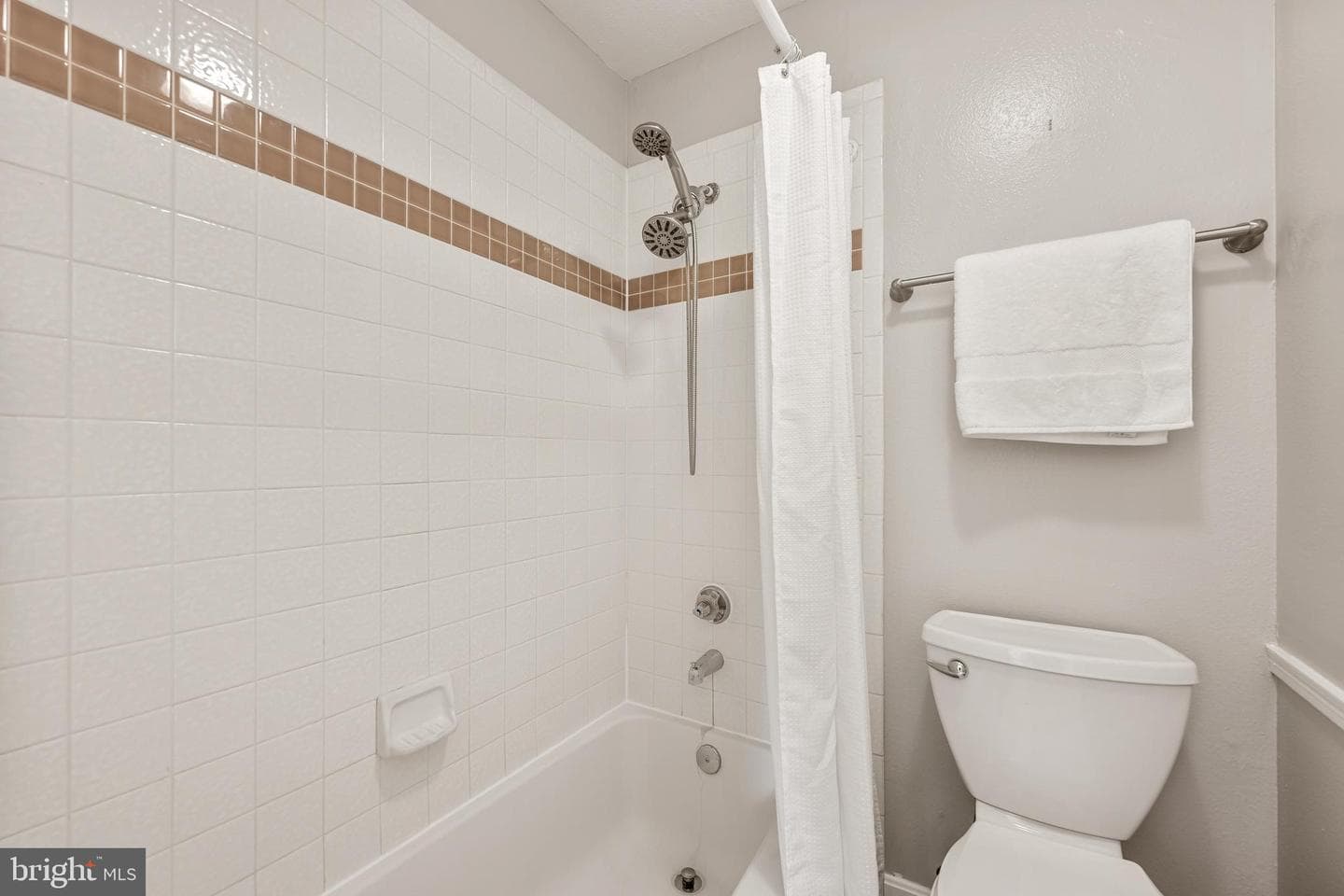 3311 Wyndham Circle #2202 photo 14