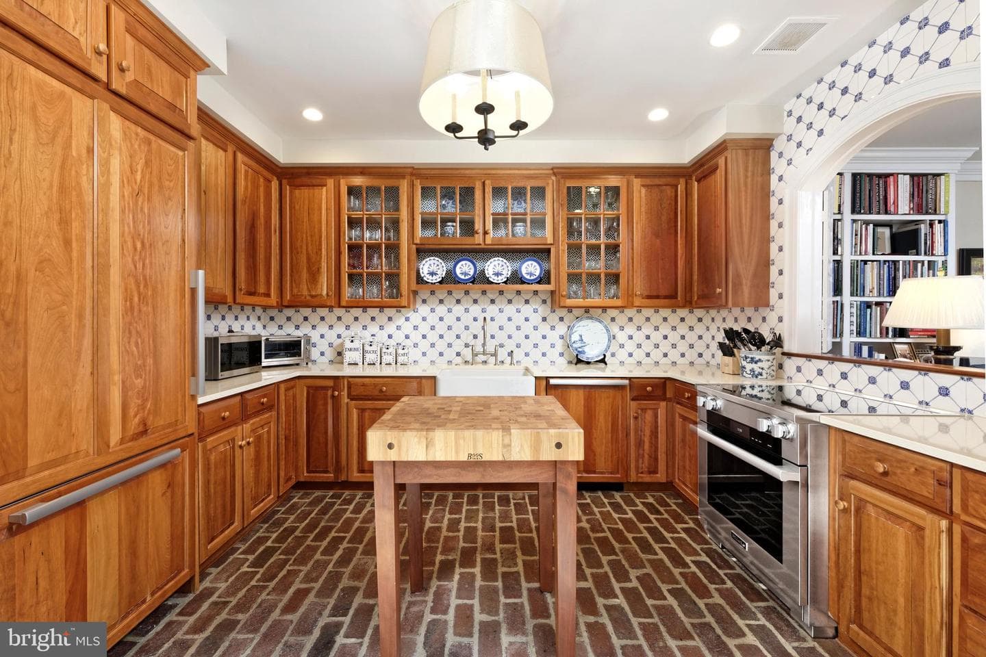 624 S Saint Asaph Street photo 16