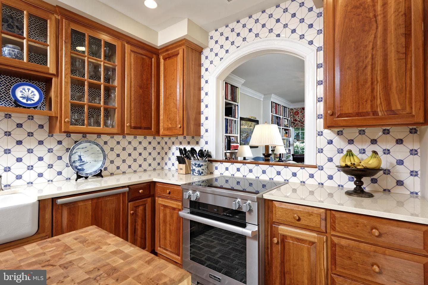 624 S Saint Asaph Street photo 17