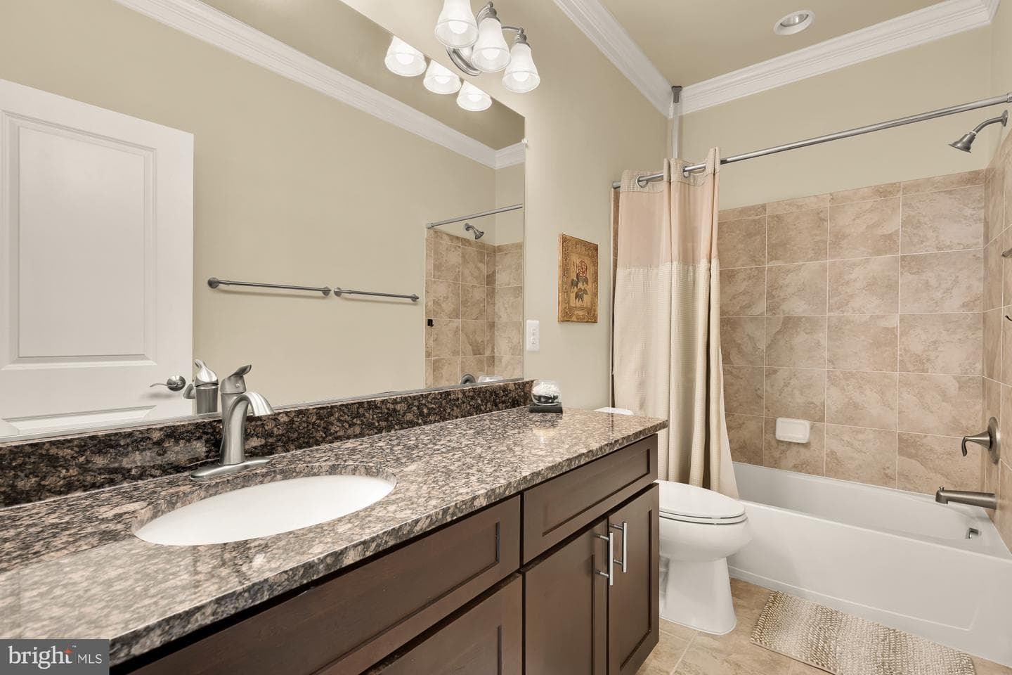 701 Annie Rose photo 34
