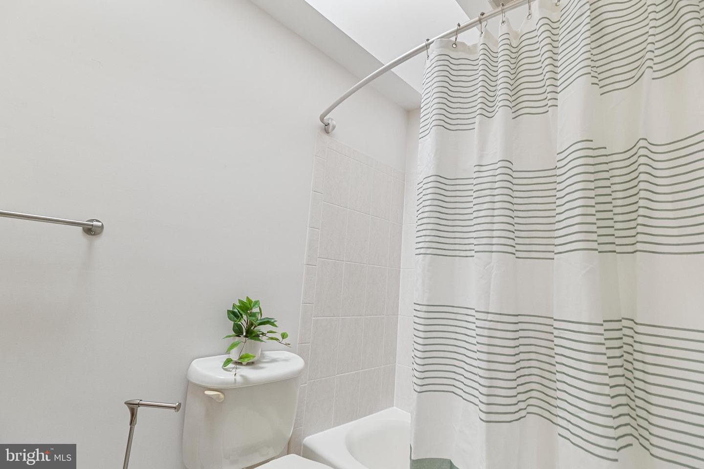 2502 Taylor Avenue photo 23
