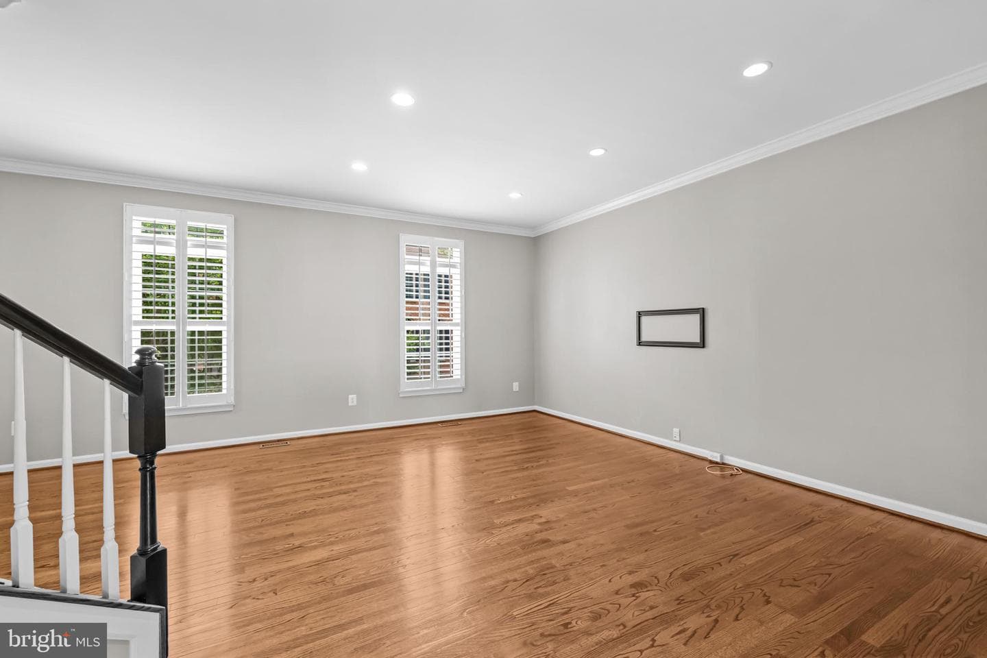 5011 Waple Lane photo 32