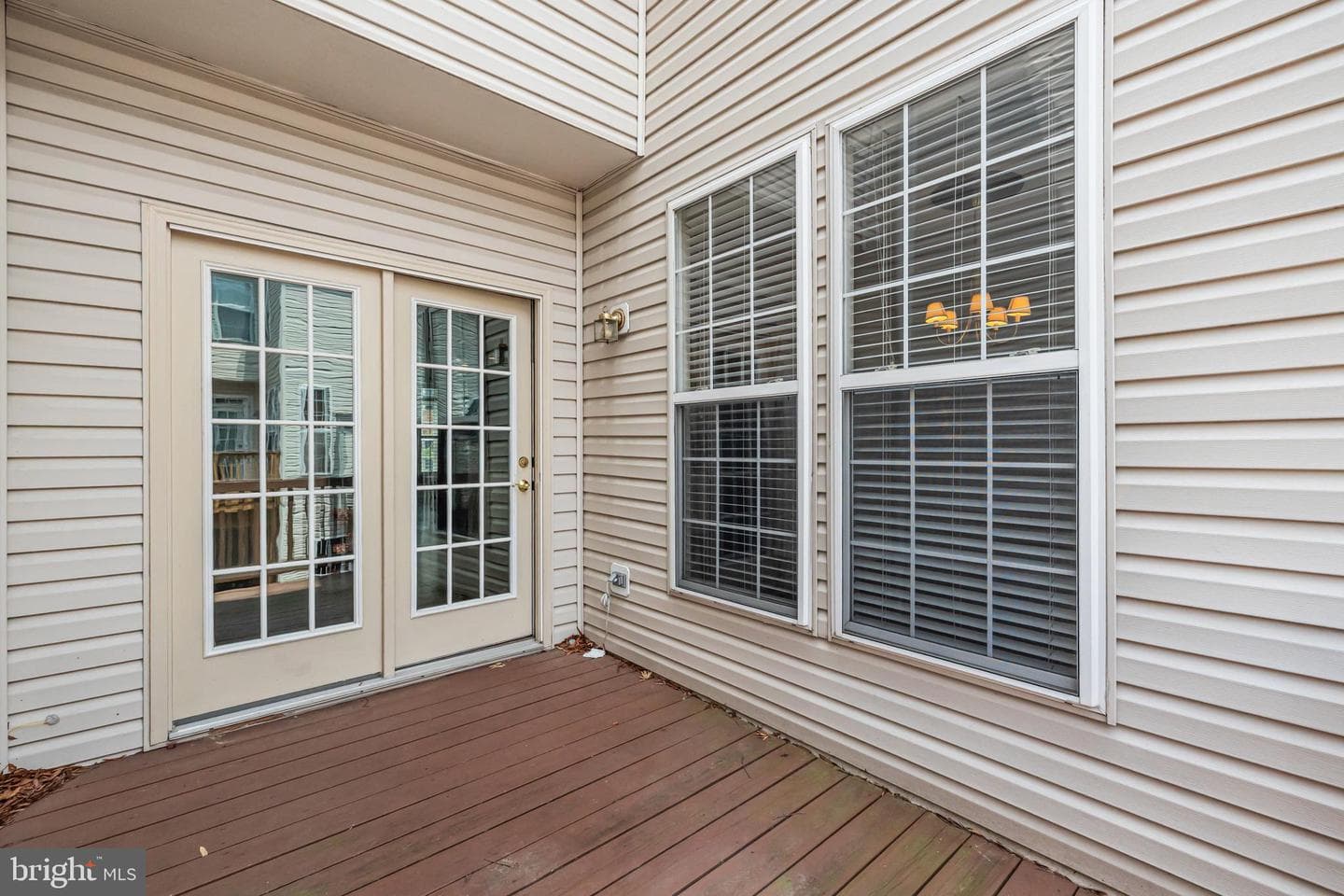 5011 Waple Lane photo 38