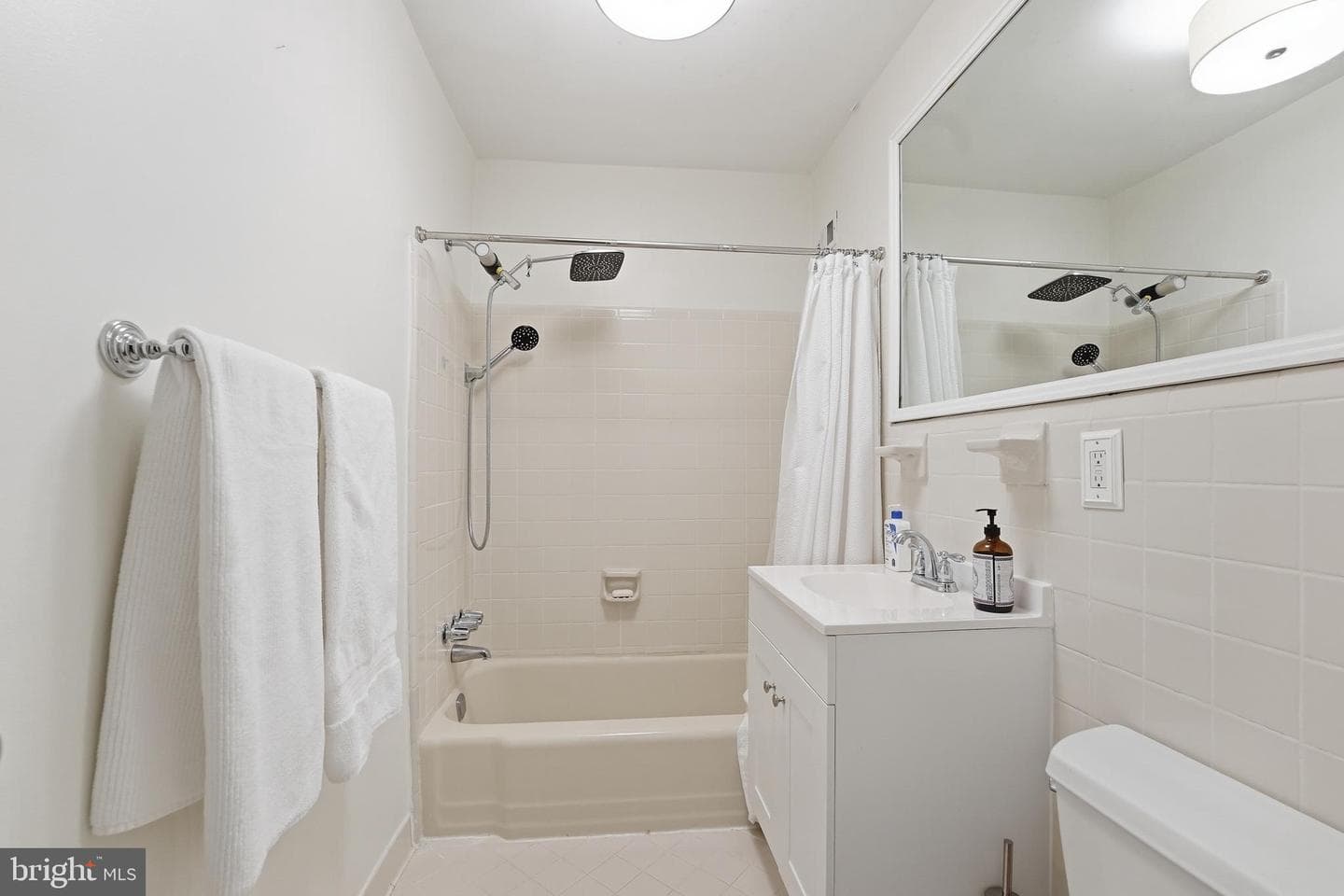 49 Skyhill Road #204 photo 11