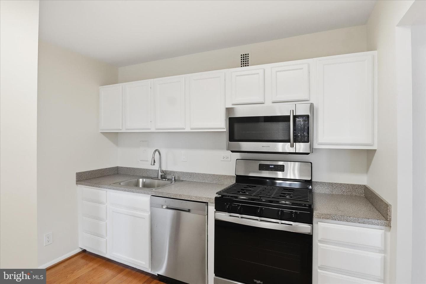 5340 Holmes Run Parkway #904 photo 11