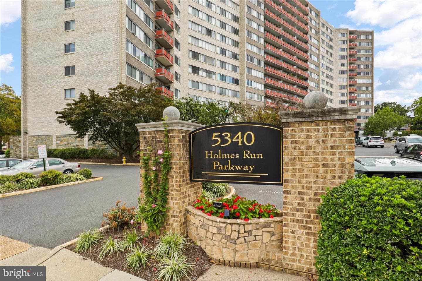 5340 Holmes Run Parkway #904 photo 26