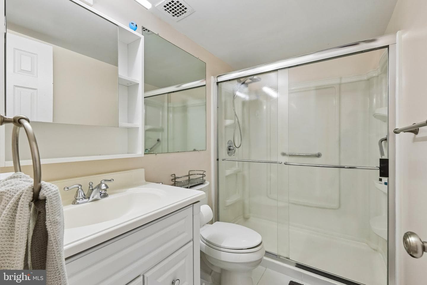203 Yoakum Parkway #925 photo 21
