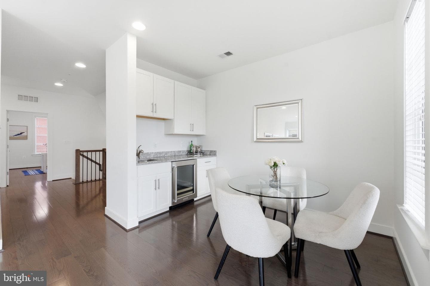 611 Howell photo 40