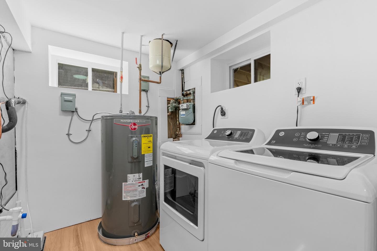 315 E Raymond Avenue #a photo 27