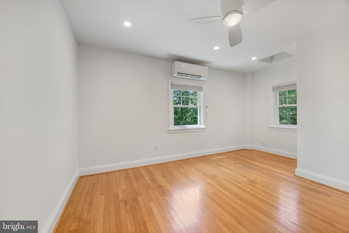 510 E Alexandria Avenue photo 16