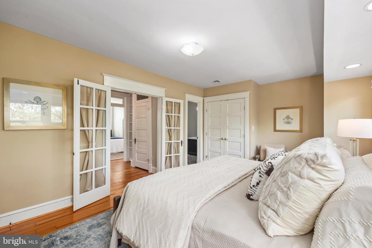 605 Johnston Place photo 28