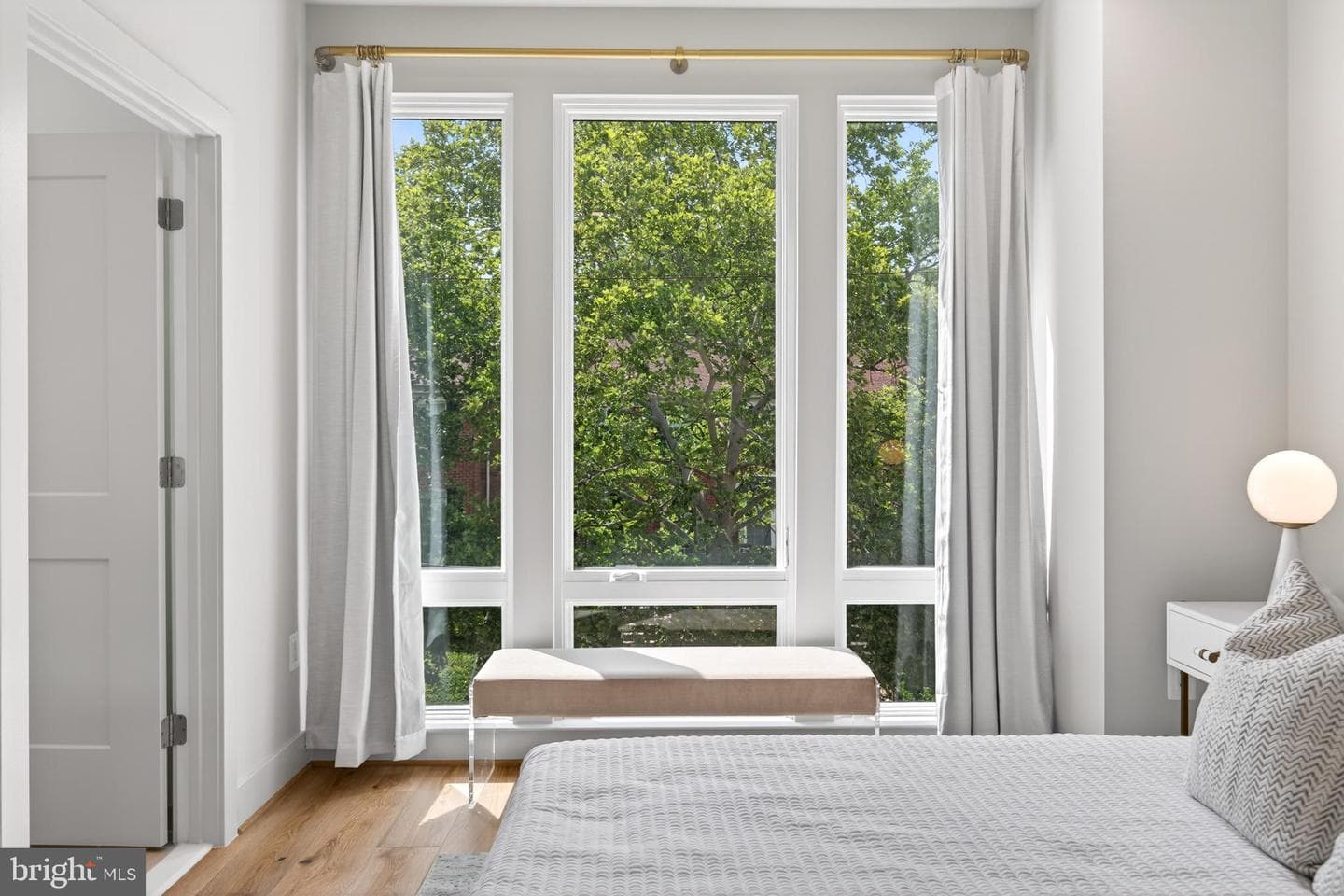 614 S Alfred Street photo 29
