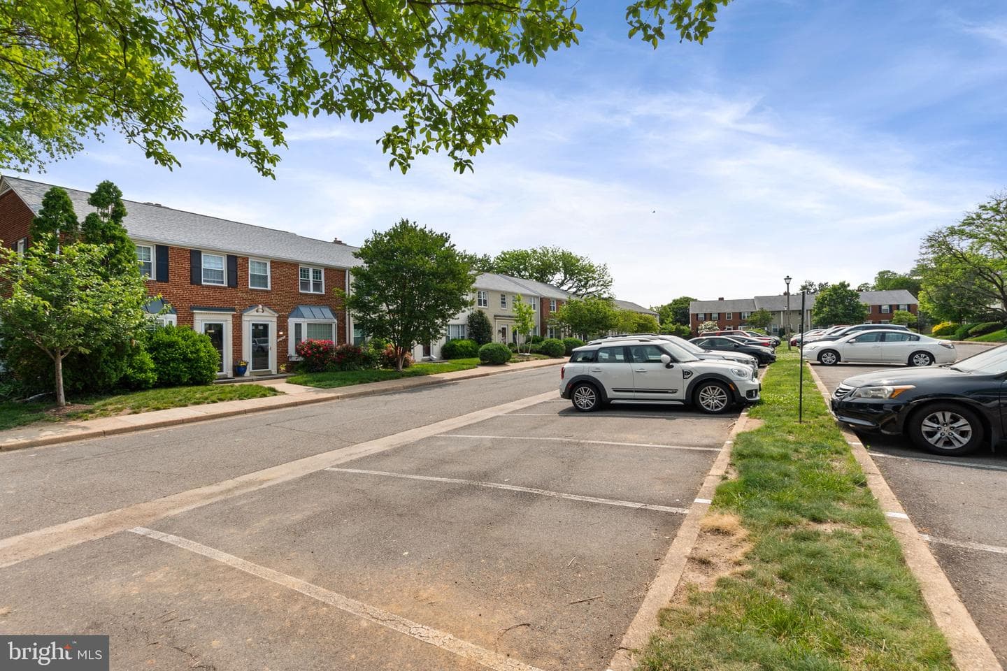 3753 Jason Avenue photo 40