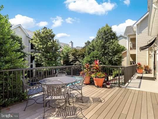 3312 Wyndham Circle #306 photo 5