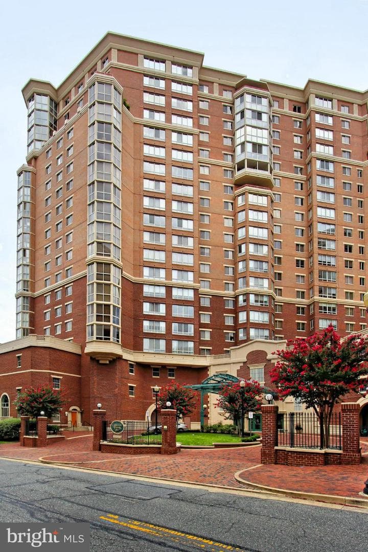 2181 Jamieson Avenue #1502 photo 4