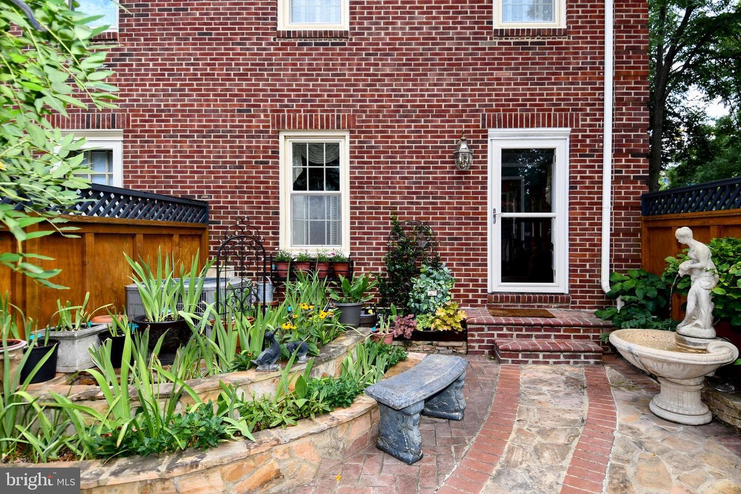 445 Old Town Court photo 13