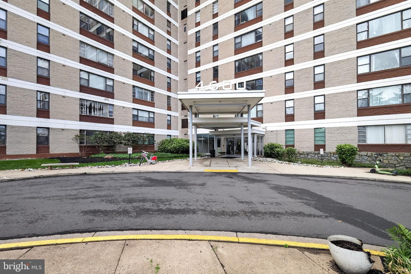 4600 Duke Street #403 photo 1