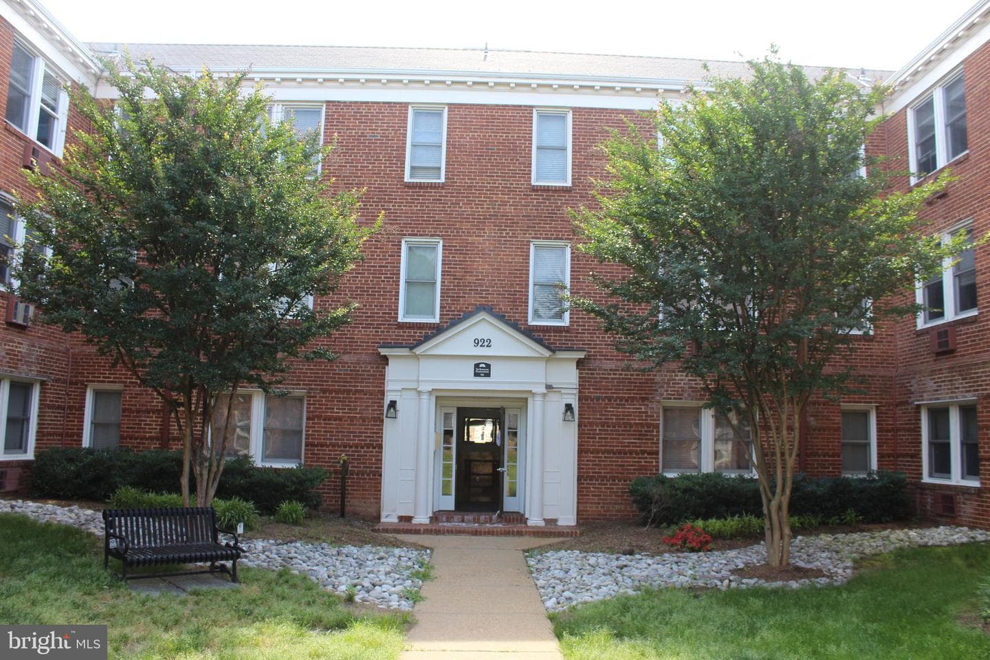 922 S Washington Street #305 photo 1