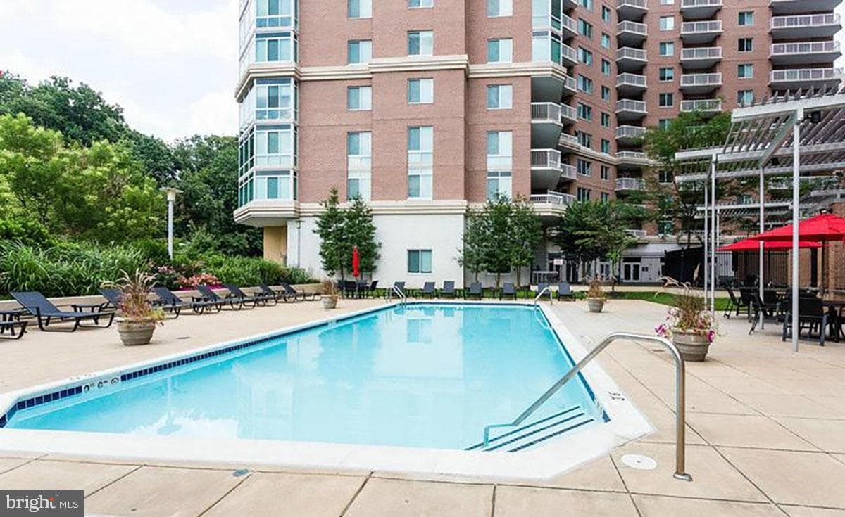 3101 N Hampton Drive #606 photo 1