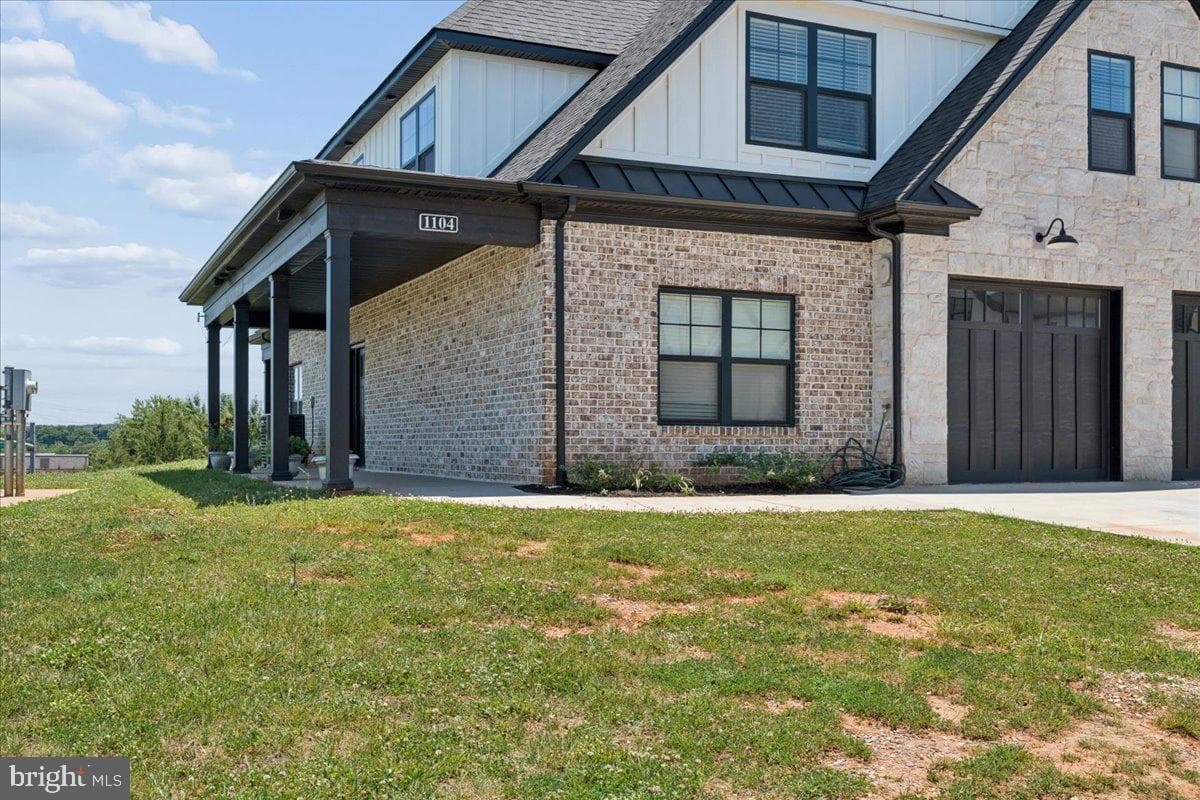 1104 N Westyn Loop photo 45