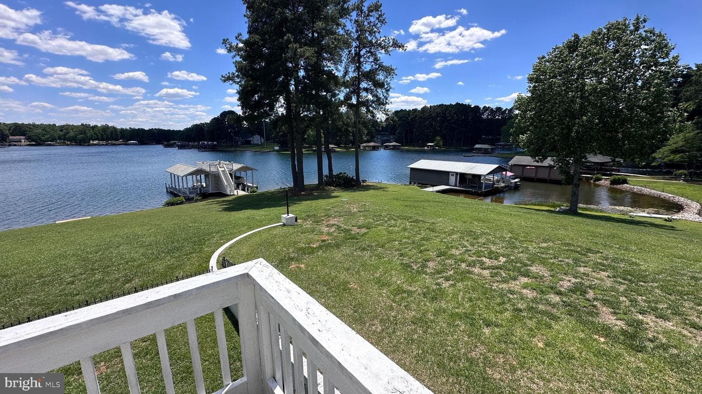 224 Kelly Drive photo 13