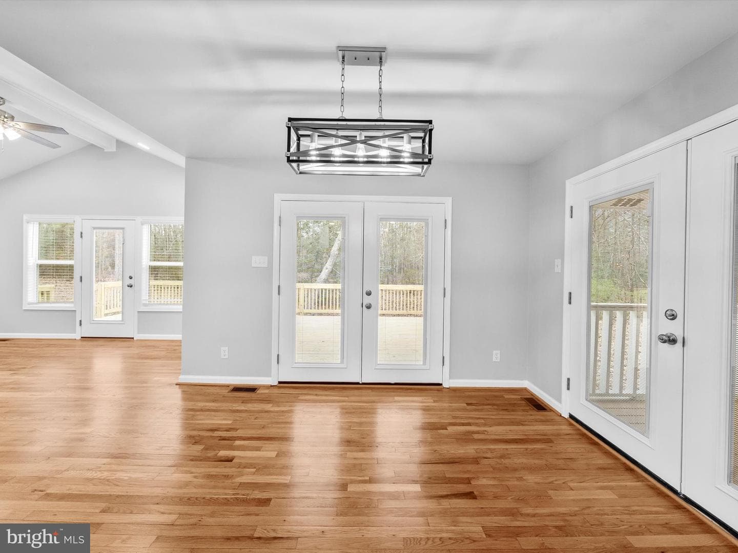 10009 River Road photo 24